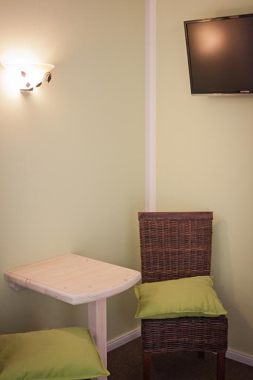 Bad Tennstedt Cafe Hehrlich - Cafe, Pension & Mehr חדר תמונה